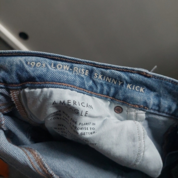 American Eagle '90s Low Rise Skinny Kick Boot Jeans Size 16 - Picture 9 of 11